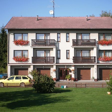 Apartman Orlik Nad Vltavou Exterior foto
